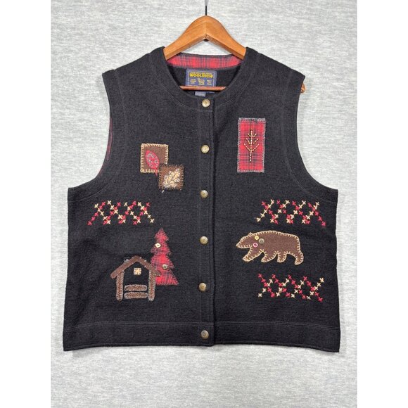 Woolrich Womens 100% Wool Vest L Black Cabin Patchwork Bear Tree Buttons‎ Rustic - Picture 1 of 7